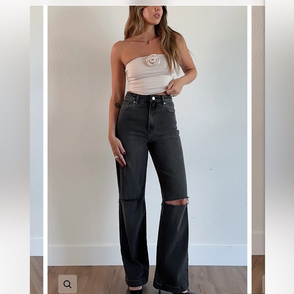 Abrand 94 High & Wide‎ Leg Woman’s Jean Black Distressed Size 24